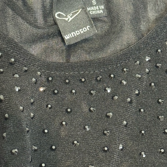 Mesh Sheer Gem Cropped Top - Picture 3 of 4